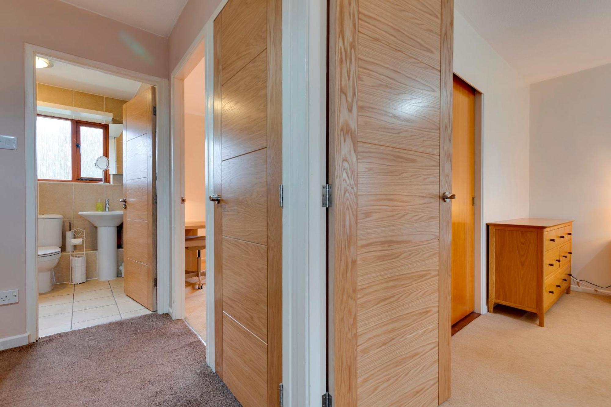 Casa de férias Pass The Keys Spacious Modern Near River Cam Free Parking