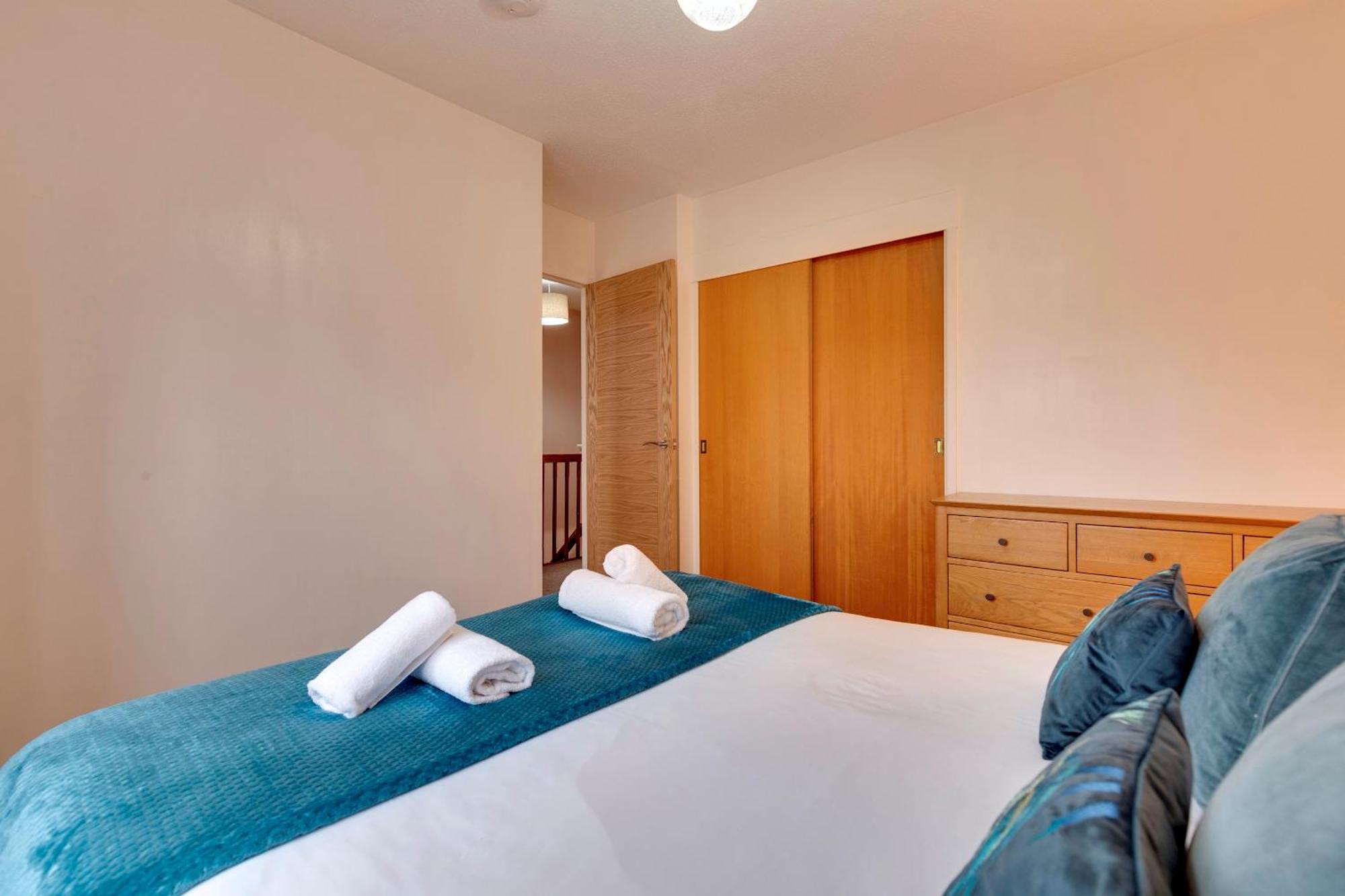 Pass The Keys Spacious Modern Near River Cam Free Parking