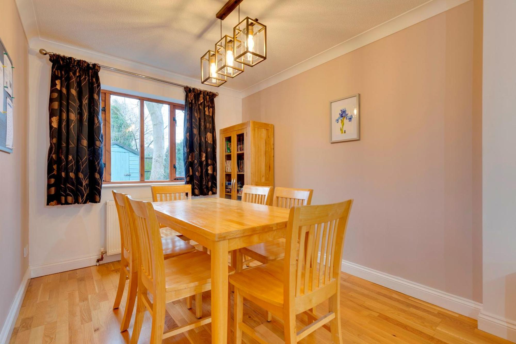 Pass The Keys Spacious Modern Near River Cam Free Parking